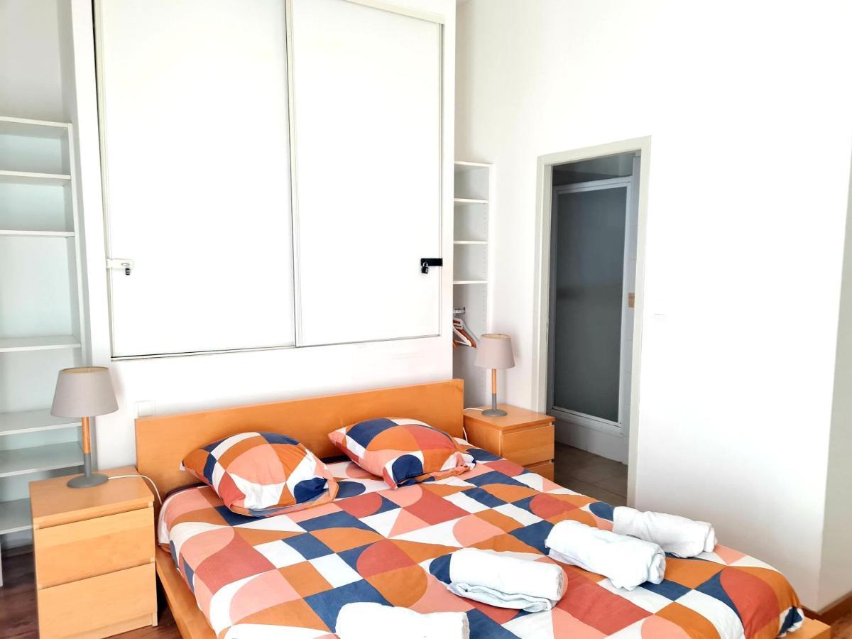 Appartement 4 Voyageurs Avec Terrasse Wifi カルカソンヌ エクステリア 写真
