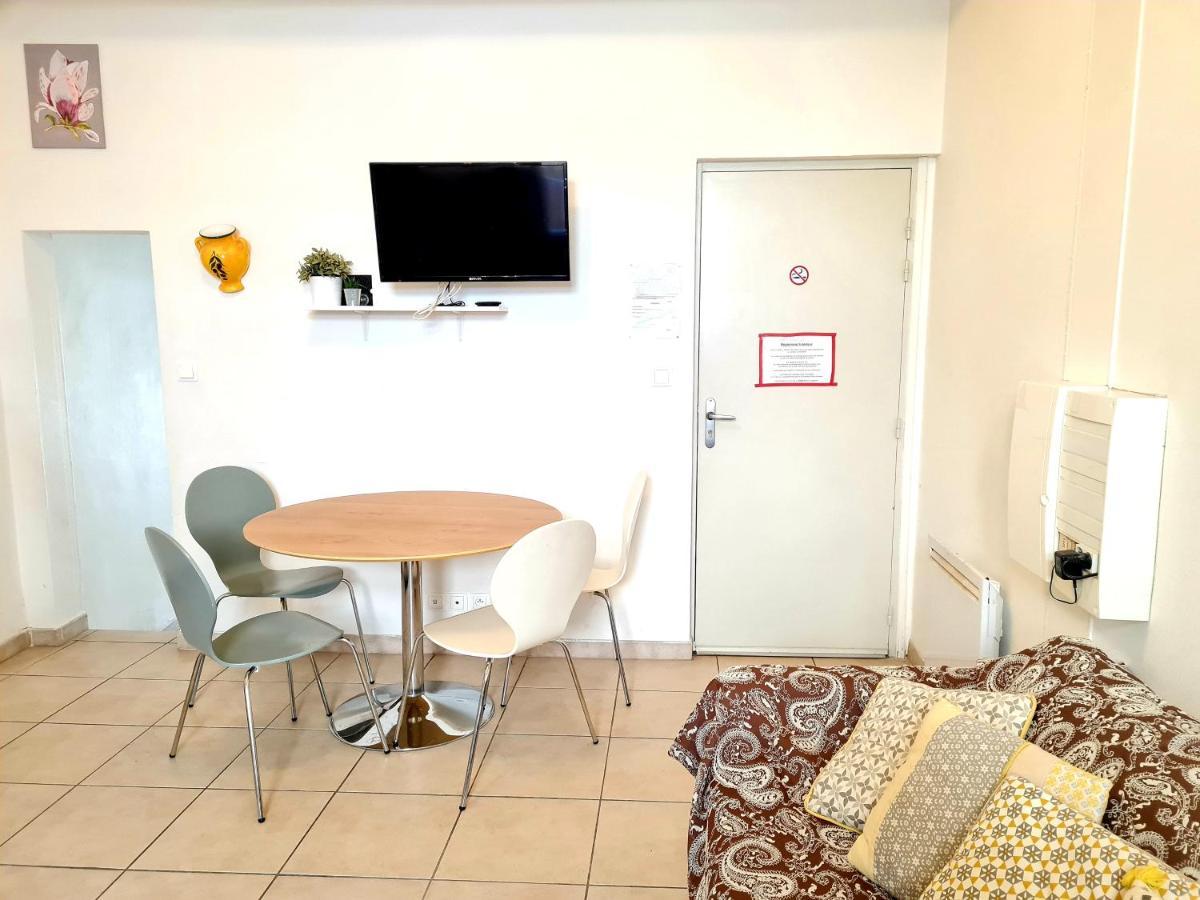 Appartement 4 Voyageurs Avec Terrasse Wifi カルカソンヌ エクステリア 写真